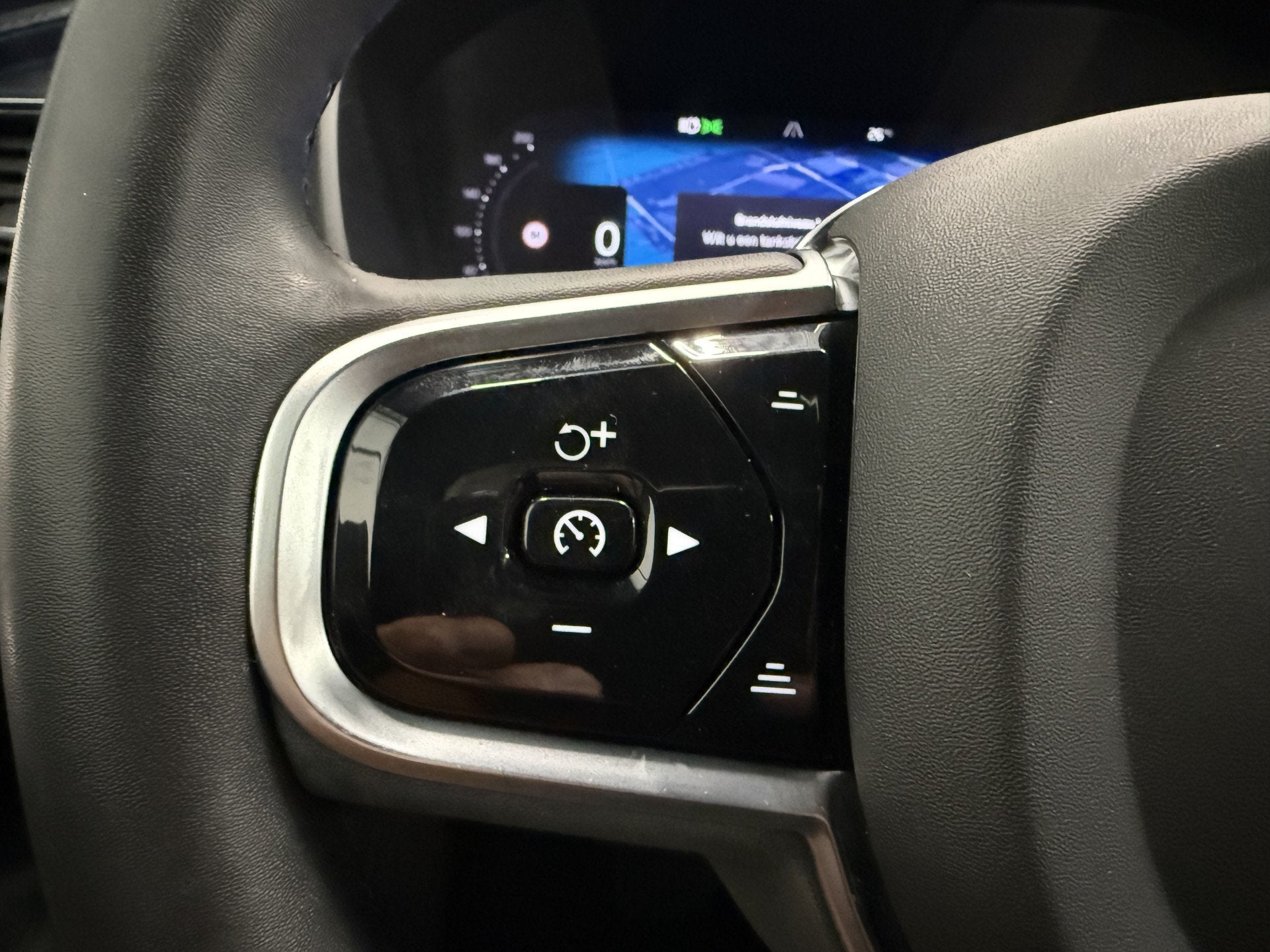 Foto 29 van Volvo XC90 T8 Recharge AWD R-Design PANO/B&W/TREKHAAK/360CAM