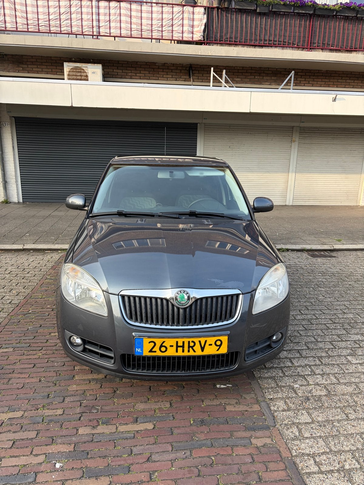 Skoda Fabia 1.4 16V 63KW 2009 Grijs, Auto's, Skoda, Voorwielaandrijving, 15 km/l, 40 €/maand, 4 cilinders