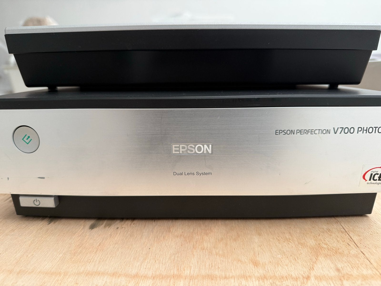 Epson Perfection V700 Photo scanner -ook negatieven en dia’s, Ophalen, Zo goed als nieuw, Flatbedscanner