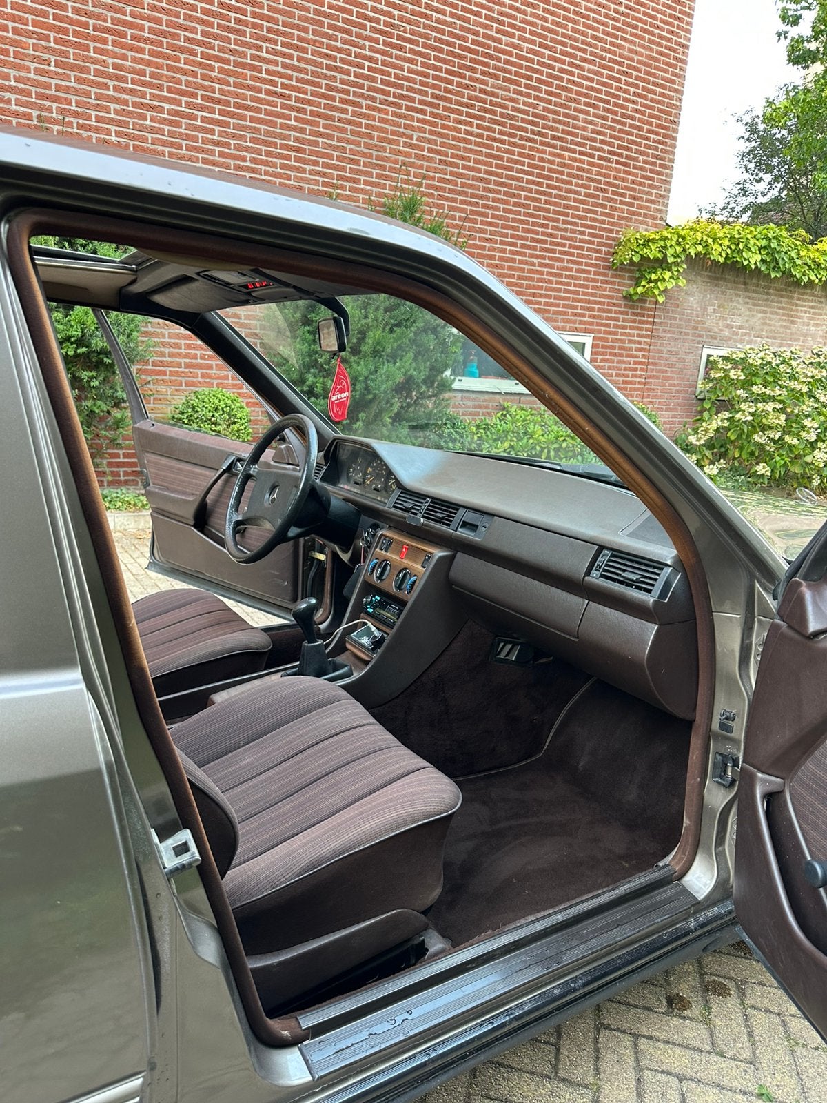 Mercedes-Benz W124 250D - 5 Cilinder - Belastingvrij - UNIEK, foto 11