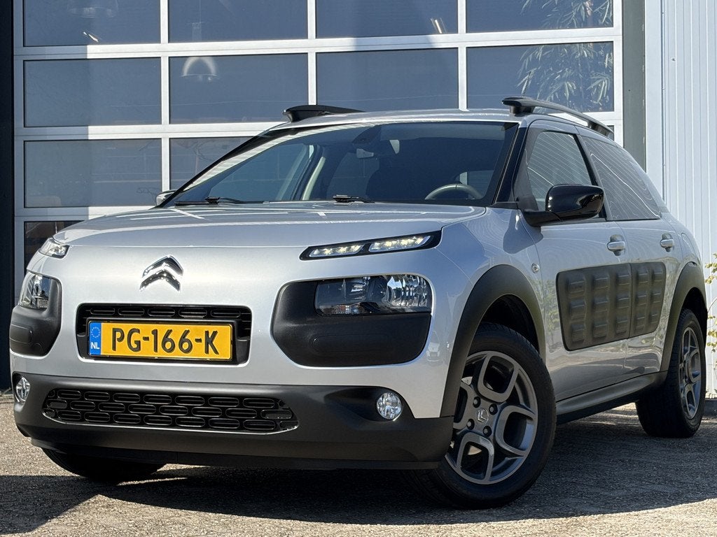 Citroën C4 Cactus 1.2 PureTech Shine 82pk | Nieuwe Distribu, Voorwielaandrijving, Gebruikt, 1199 cc, 82 pk