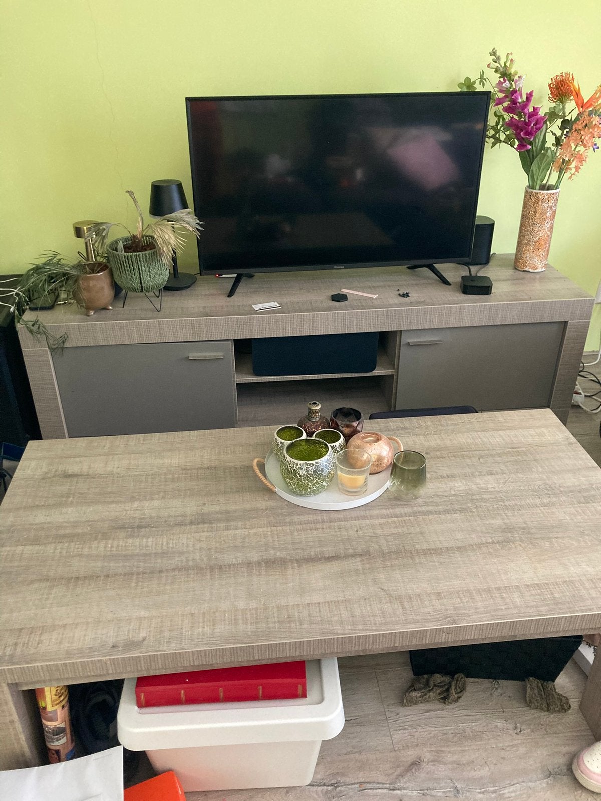 Salon tafel, Ophalen