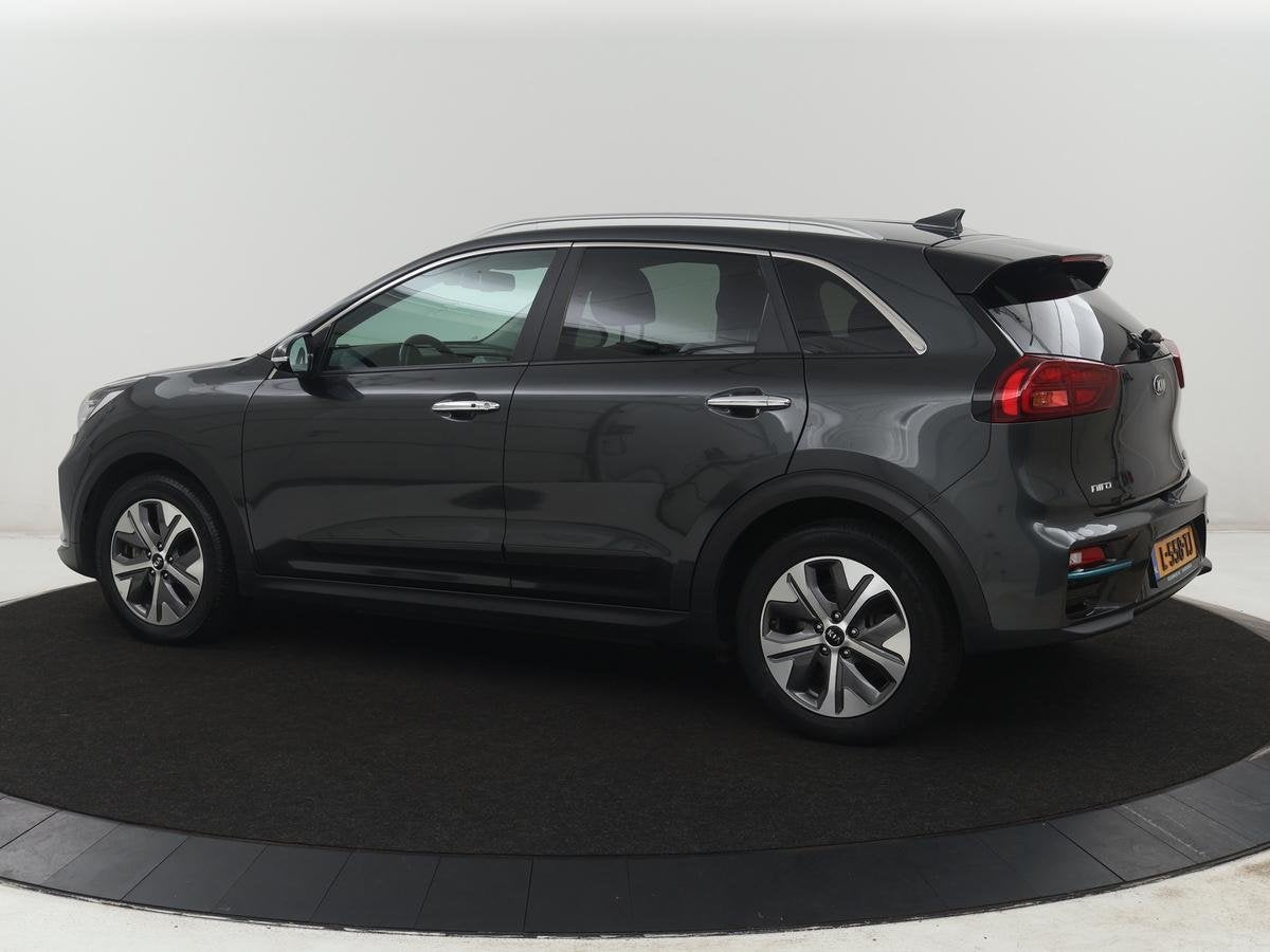 Kia e-Niro DynamicPlusLine 64 kWh | SOH 95,4% | Panoramadak, Auto's, Gebruikt, 1712 kg, Leder en Stof, Origineel Nederlands