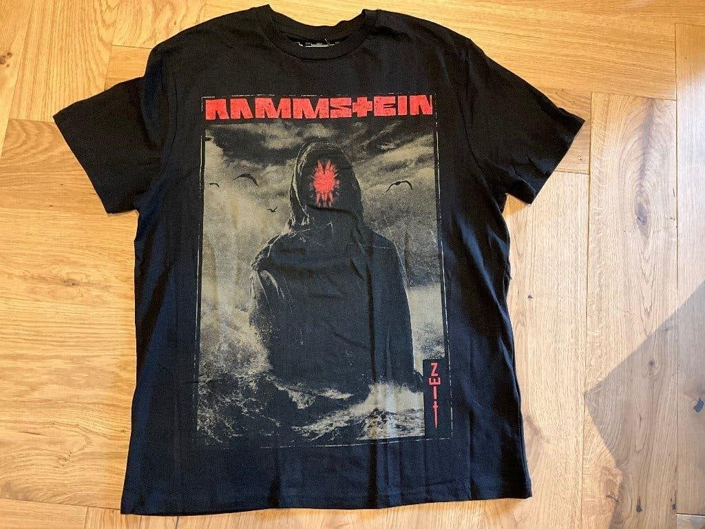 T-shirt van Rammstein  - "Zeithüter".   Maat L, Nieuw, Ophalen of Verzenden, Kleding, T-shirt van Rammstein  - "Zeithüter".   Maat L