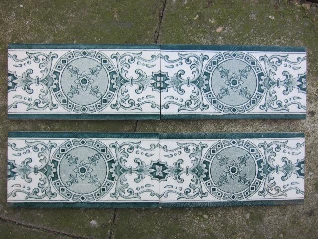 70 Art nouveau randtegels met donkergroene afbeelding, Ophalen