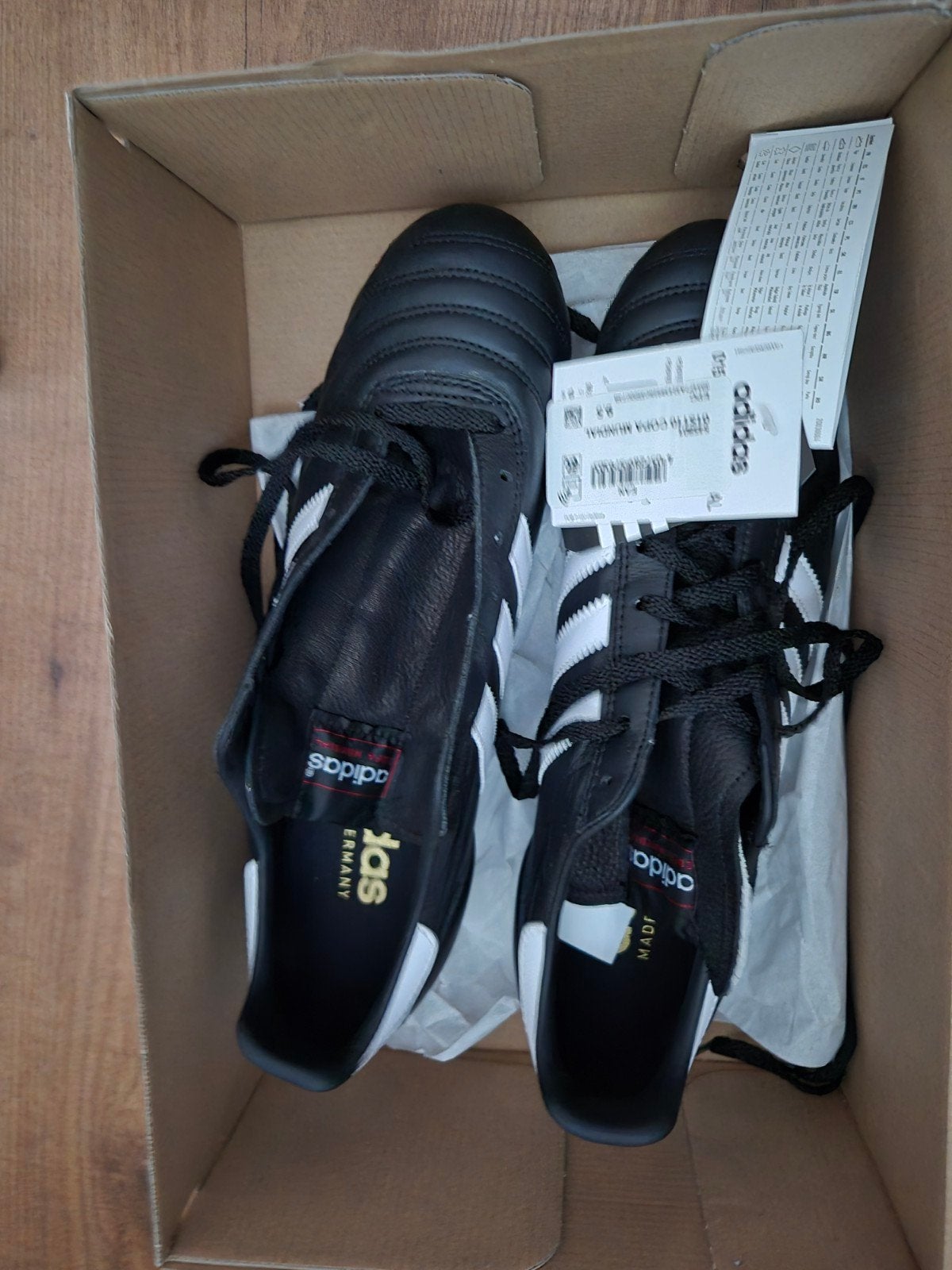 Adidas Copa Mundial voetbalschoenen - Maat 44, Maat XS of kleiner, Ophalen of Verzenden, Nieuw, Schoenen