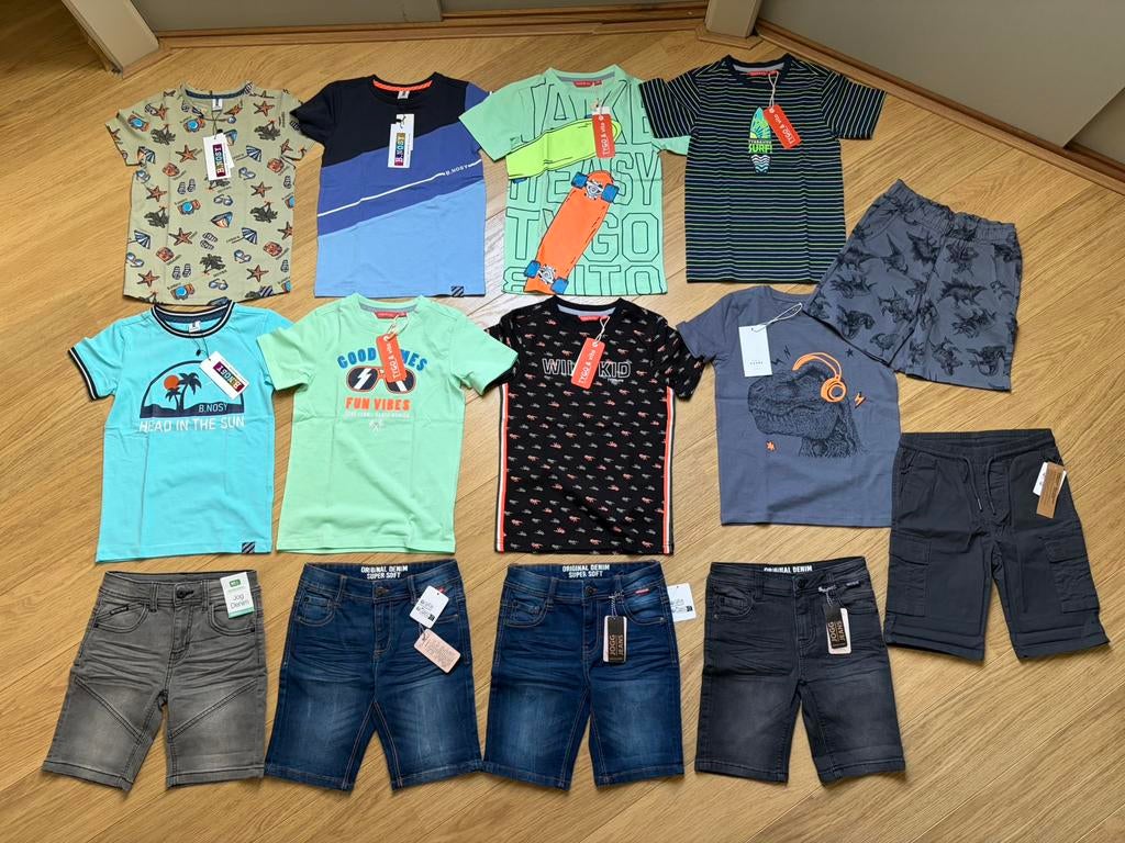 NIEUW! Pakket zomerkleding jongens korte broek shirt 122/128, Ophalen of Verzenden, Nieuw, Jongen, Broek