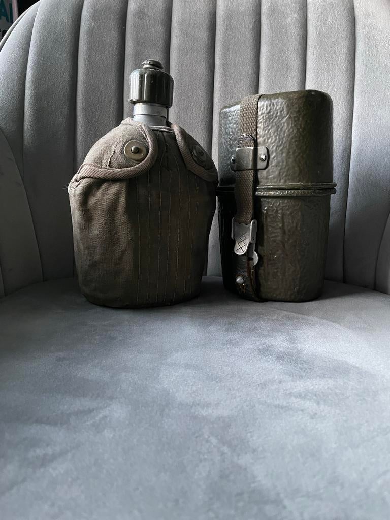 Militair canteens - Zo goed als nieuw, Ophalen of Verzenden, Landmacht, Overige gebieden, Overige typen