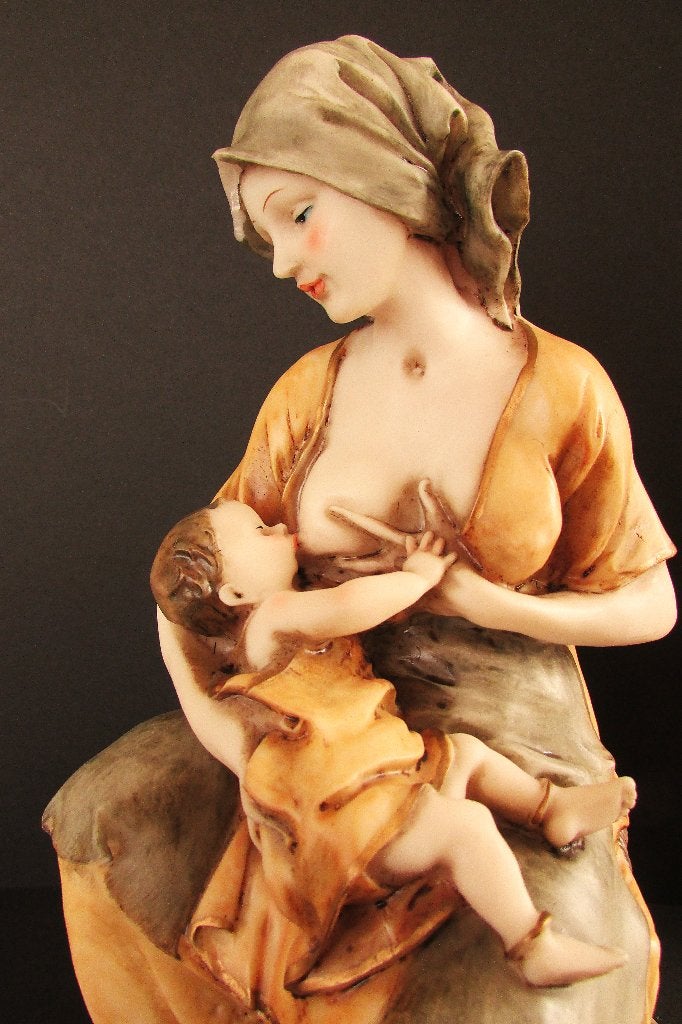 Beeld van Giuseppe Armani in Capodimonte-stijl., Ophalen of Verzenden, Gebruikt, Mens