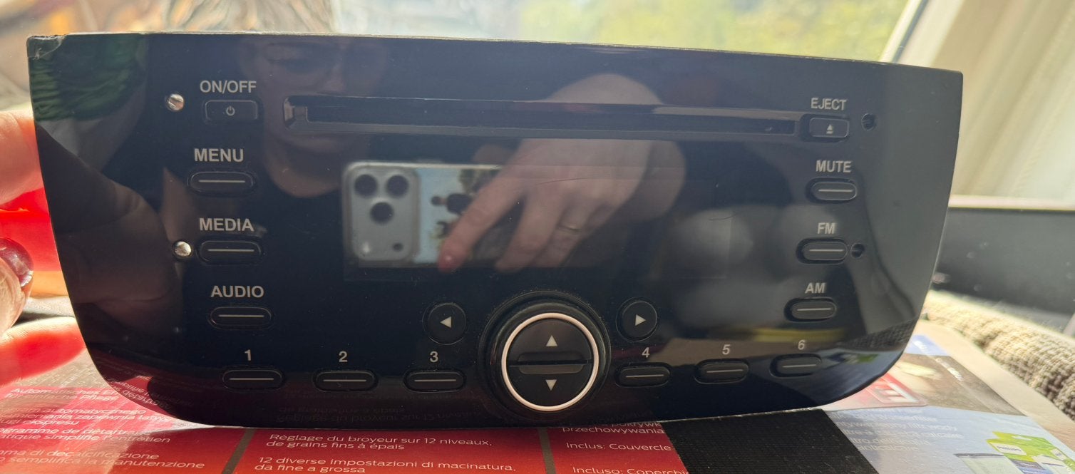 Fiat punto evo radio /cd speler, Ophalen of Verzenden, Gebruikt