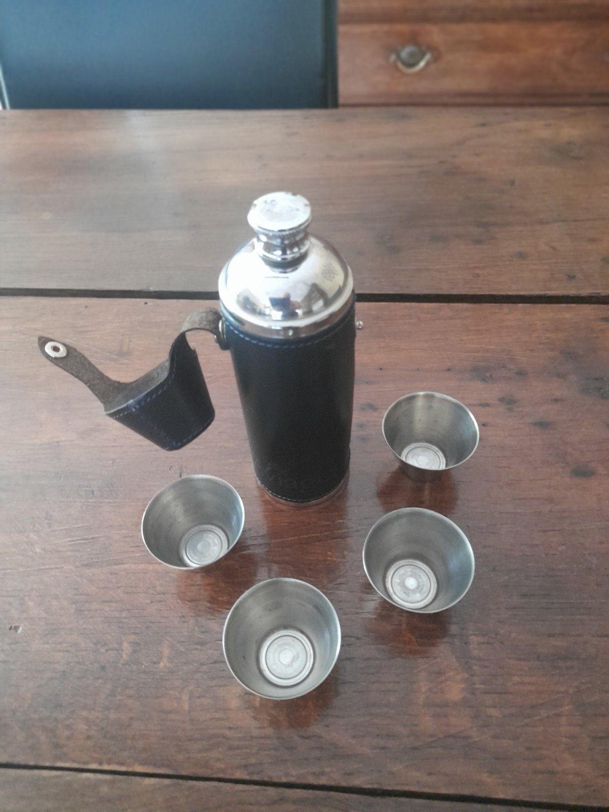 Kwalitatieve inox drinkfles met 4 inox bekertjes, Ophalen of Verzenden