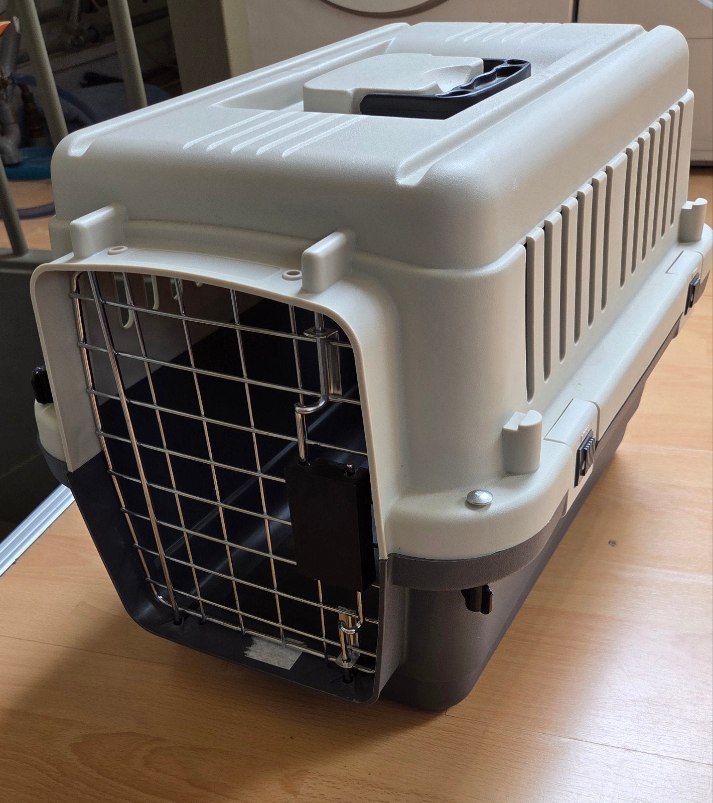 Dierentransport box van Flamingo Nomad of wel Karlie, Dieren en Toebehoren, Ophalen, Zo goed als nieuw