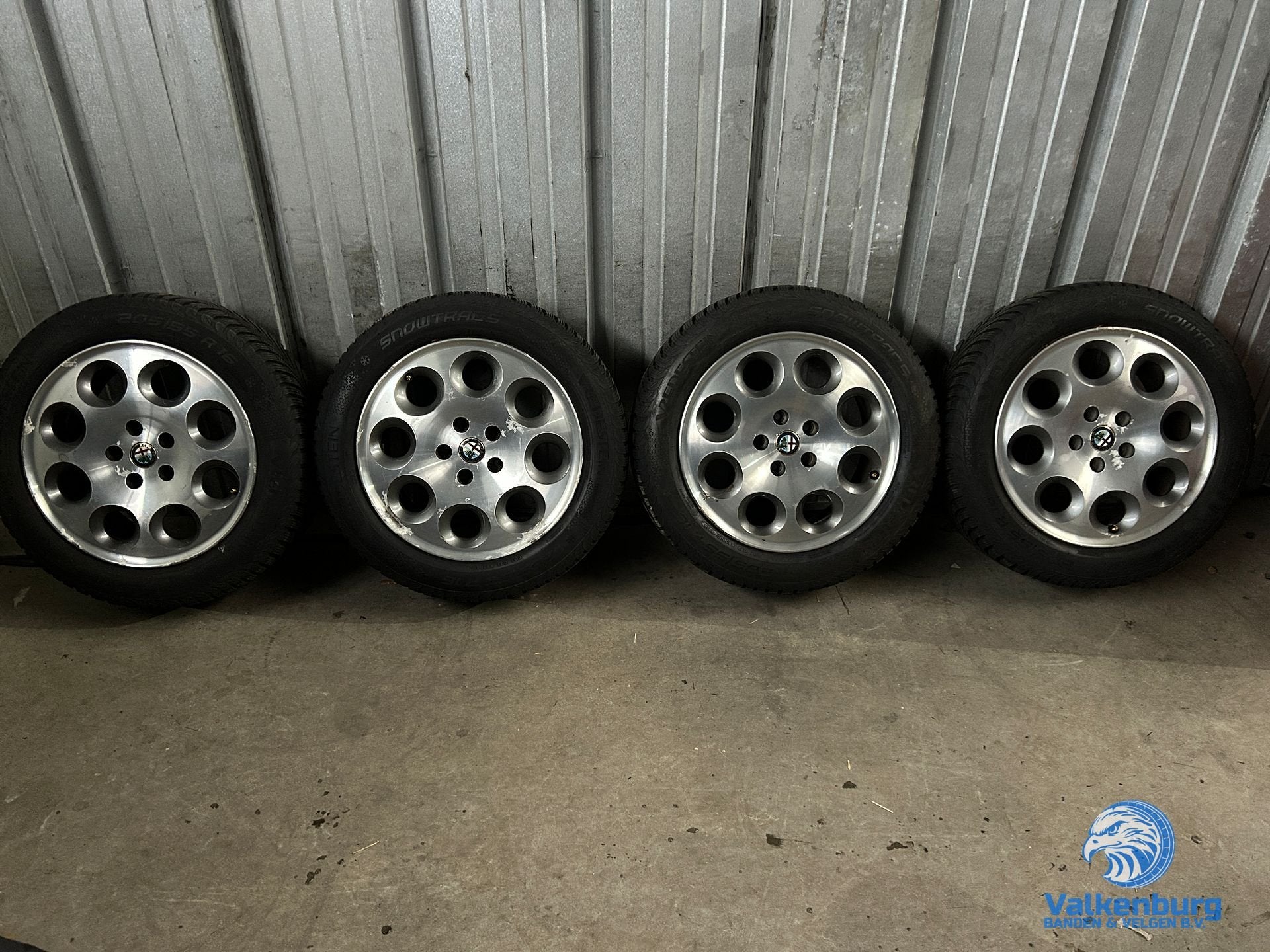 8mm! Originele Alfa Romeo 166 5x108 16 inch velgen winterban, Gebruikt, -, Banden en Velgen, -
