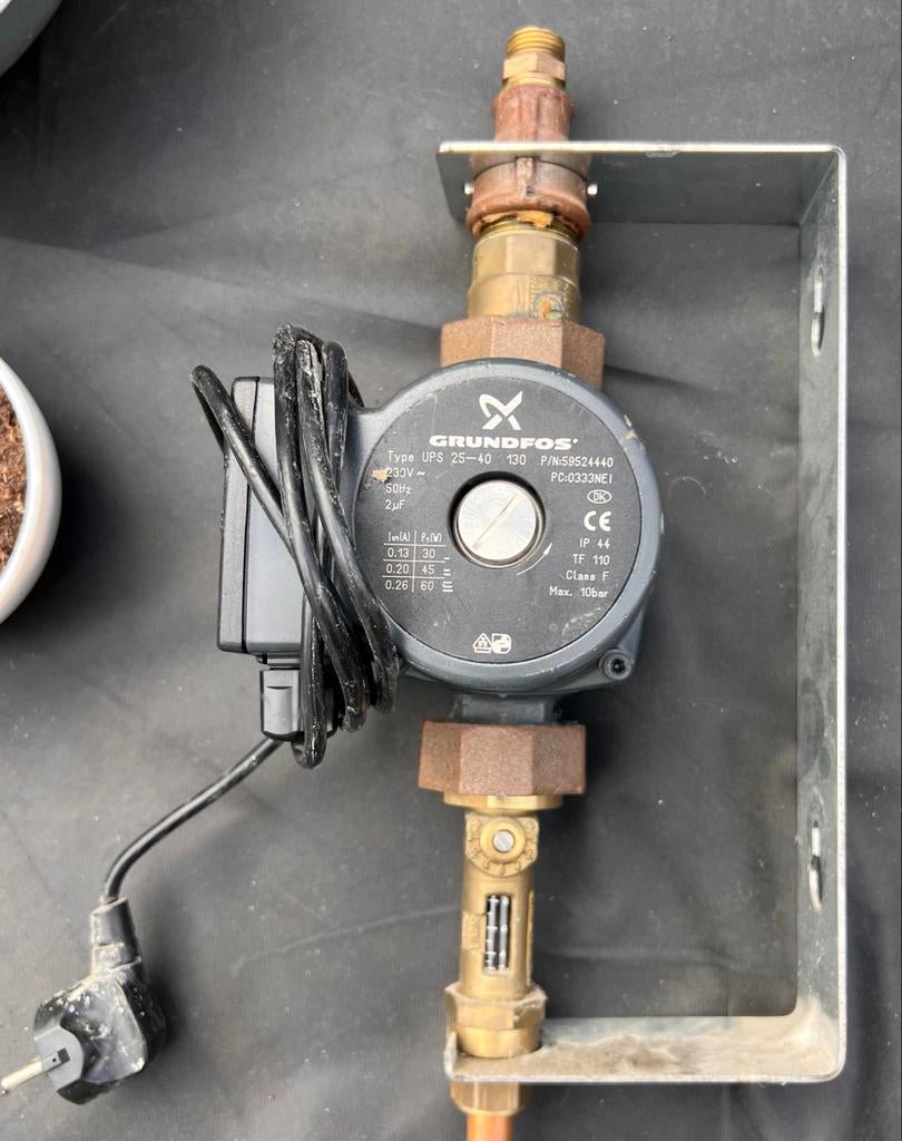 Grundfos Flowunit 25-40 130, 30 tot 80 cm, Gebruikt, Overige typen, Minder dan 60 cm