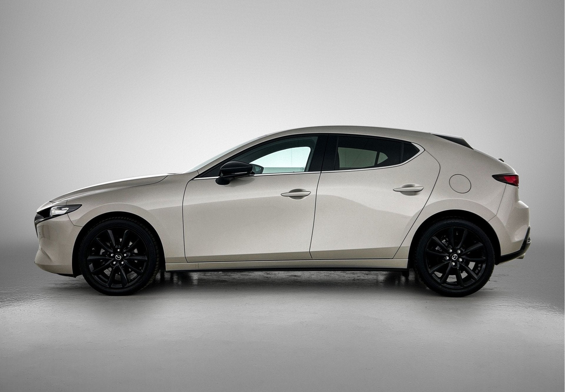 Mazda 3 2.5 e-SkyActiv-G M Hybrid 140 Homura | RIJKLAAR INCL, Auto's, Voorwielaandrijving, Stof, Gebruikt, 4 cilinders