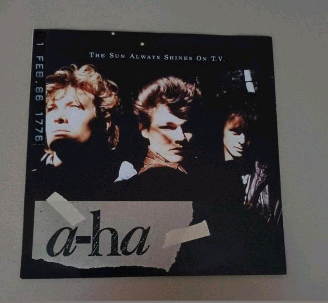 A-ha - The Sun Always Shines On T.V., Beschermende buitenhoes, Ophalen of Verzenden, Gebruikt, Pop