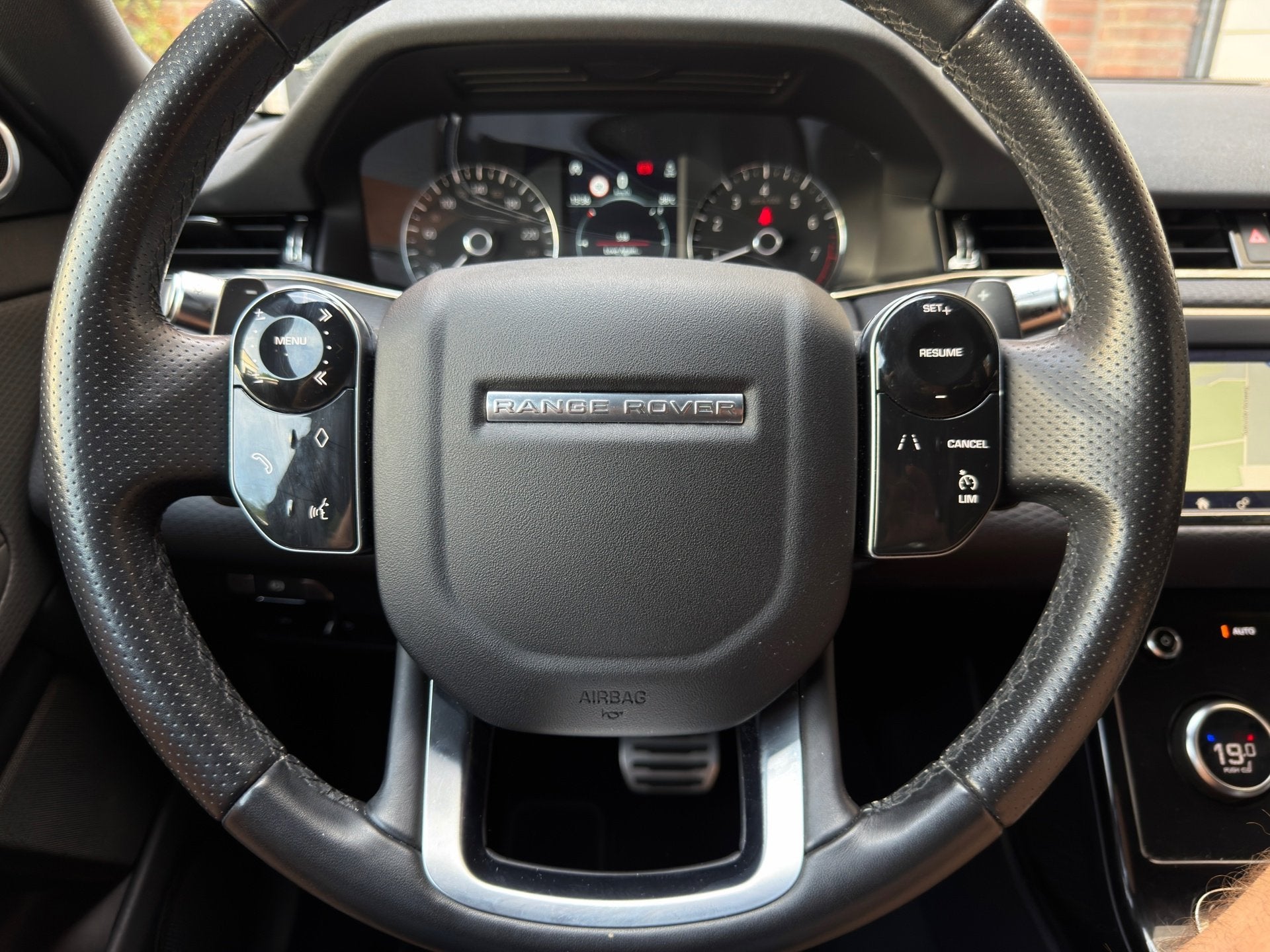 Foto 24 van Land Rover Range Rover Evoque 2.0 P200 AWD R-Dynamic HSE BLA
