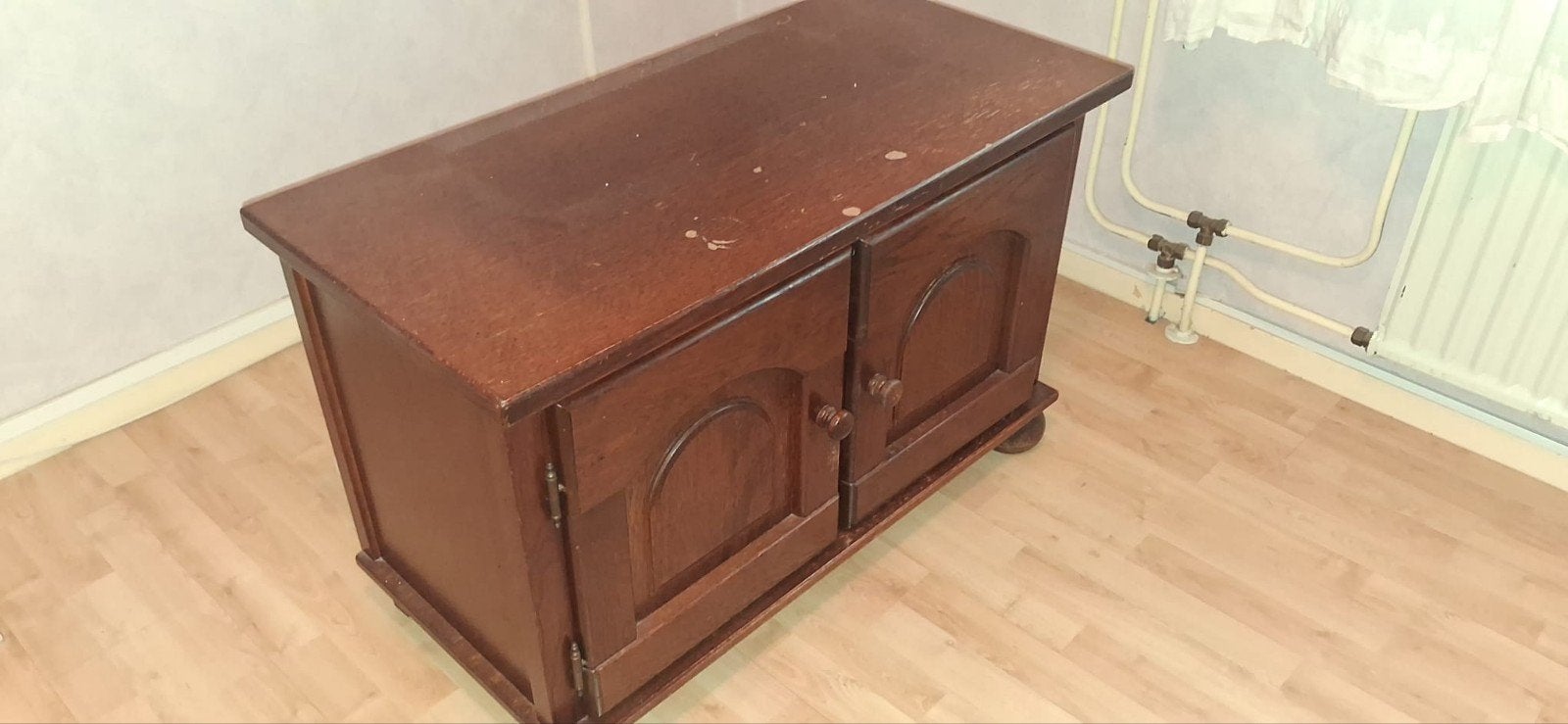 massief eiken kast tv meubel gratis., Huis en Inrichting, Ophalen, Gebruikt