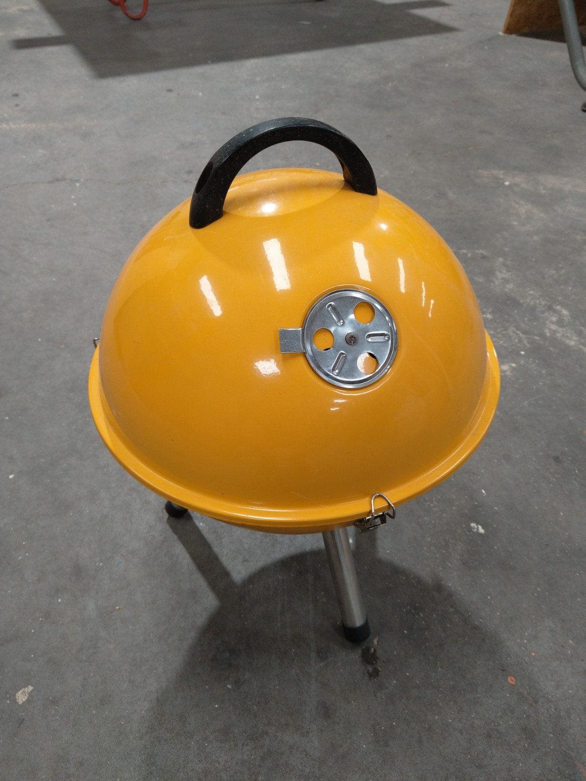 Compacte gele BBQ - Ideaal voor picknicks en kleine tuinen, Ophalen of Verzenden, Zo goed als nieuw, Onbekend