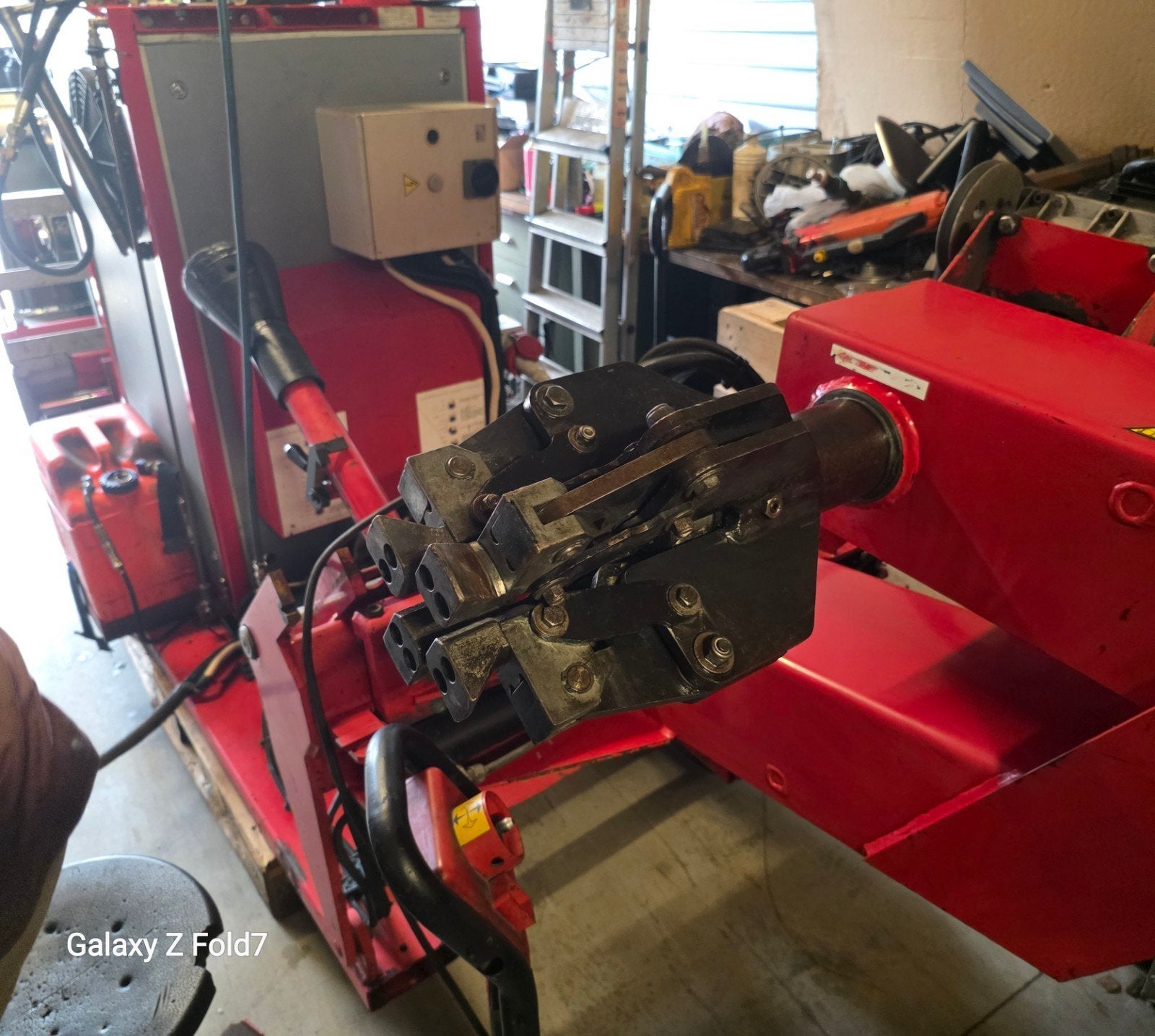 Mobiele Truckbandenmachine met Generator 400V en Lucht, Ophalen, Gebruikt