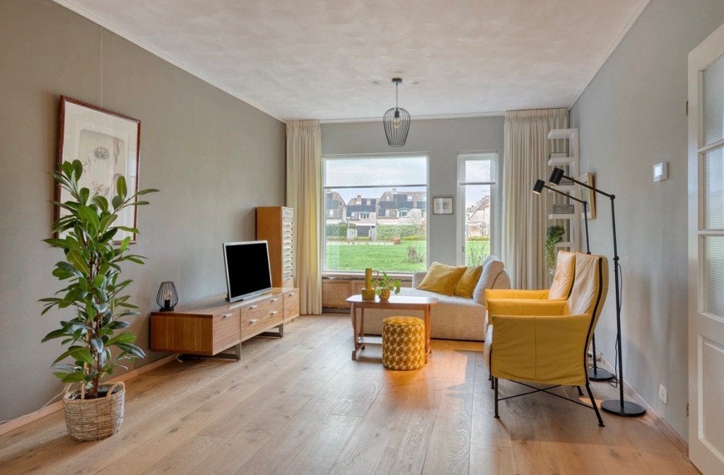 tv kast, Ophalen, Gebruikt, 150 tot 200 cm, Minder dan 100 cm