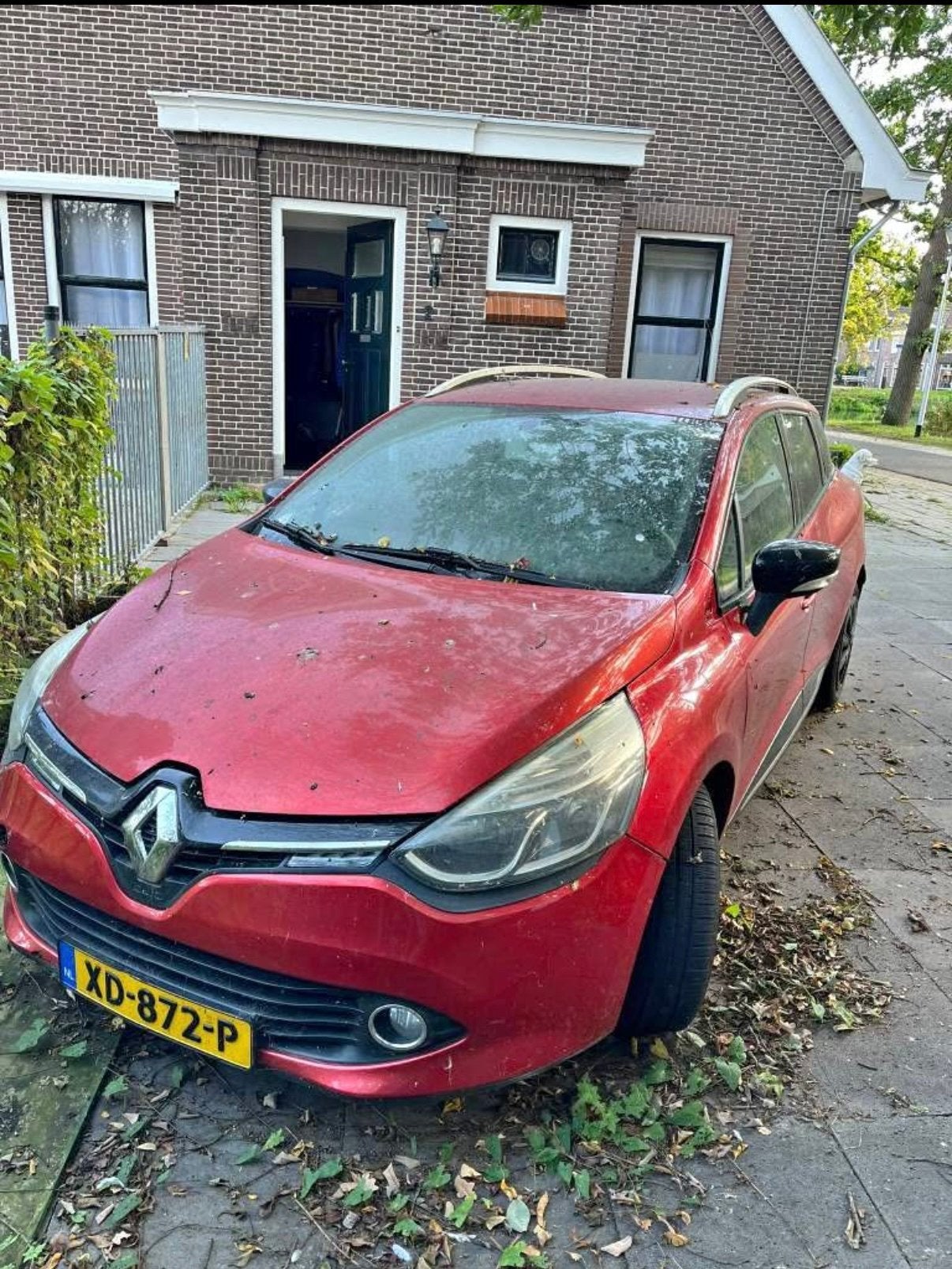 Renault Clio 0.9 TCE 2014 motorschade, Voorwielaandrijving, 898 cc, Handgeschakeld, Particulier
