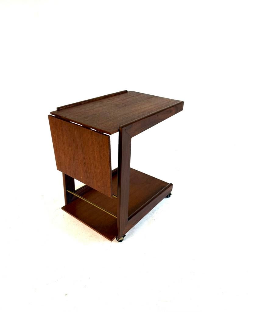 Vintage teakhouten trolley ‘60, Vintage retro buisframe design rotan webbing papercord deens, Zo goed als nieuw, 60 cm of meer