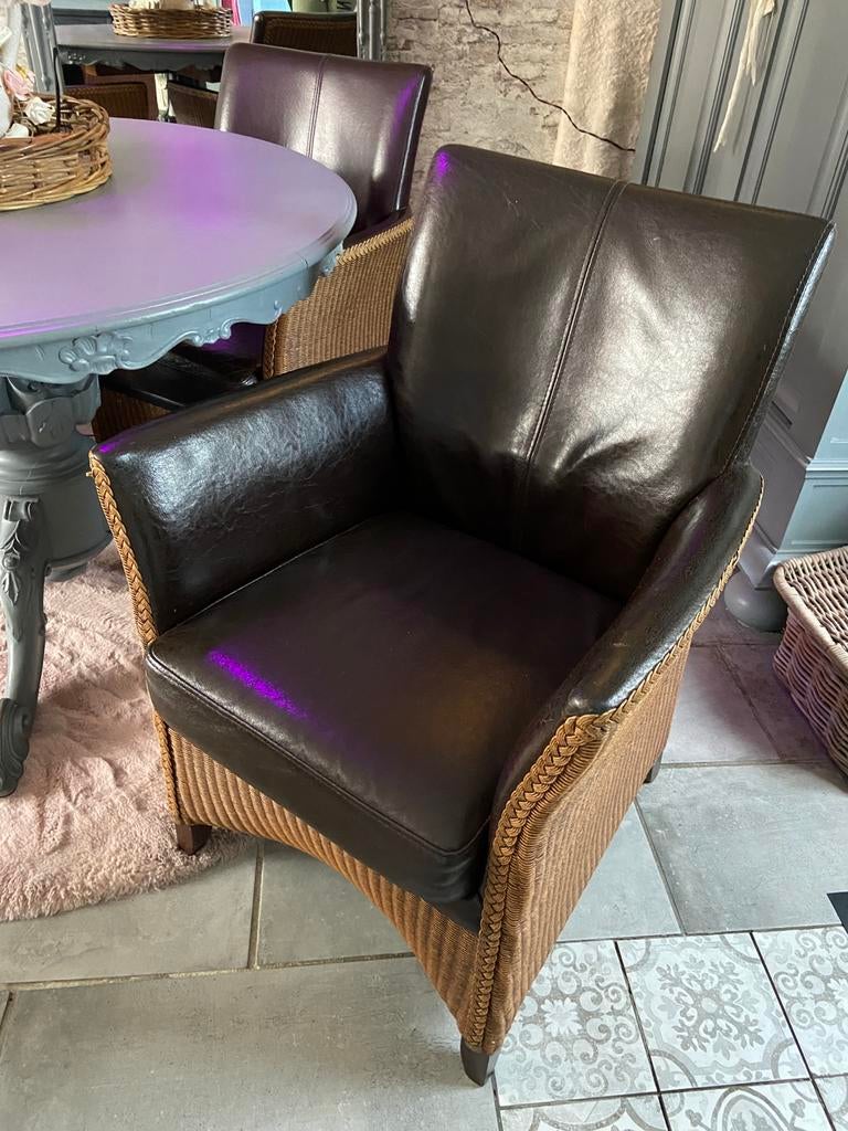 LOOM bruin leren eettafel stoelen , 4 stuks, Huis en Inrichting, Gebruikt, Bruin, Ophalen of Verzenden, Leer
