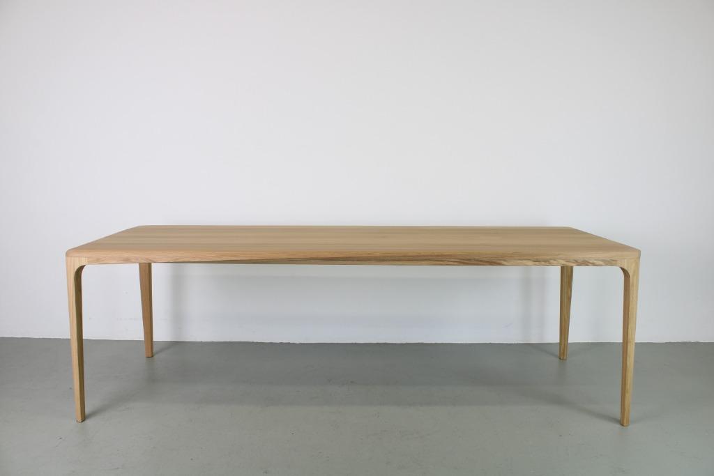 Artisan Twist tafel, Eiken wit pigment, 240/90/76 cm, Huis en Inrichting, Tafels | Eettafels, Nieuw, 50 tot 100 cm, 200 cm of meer