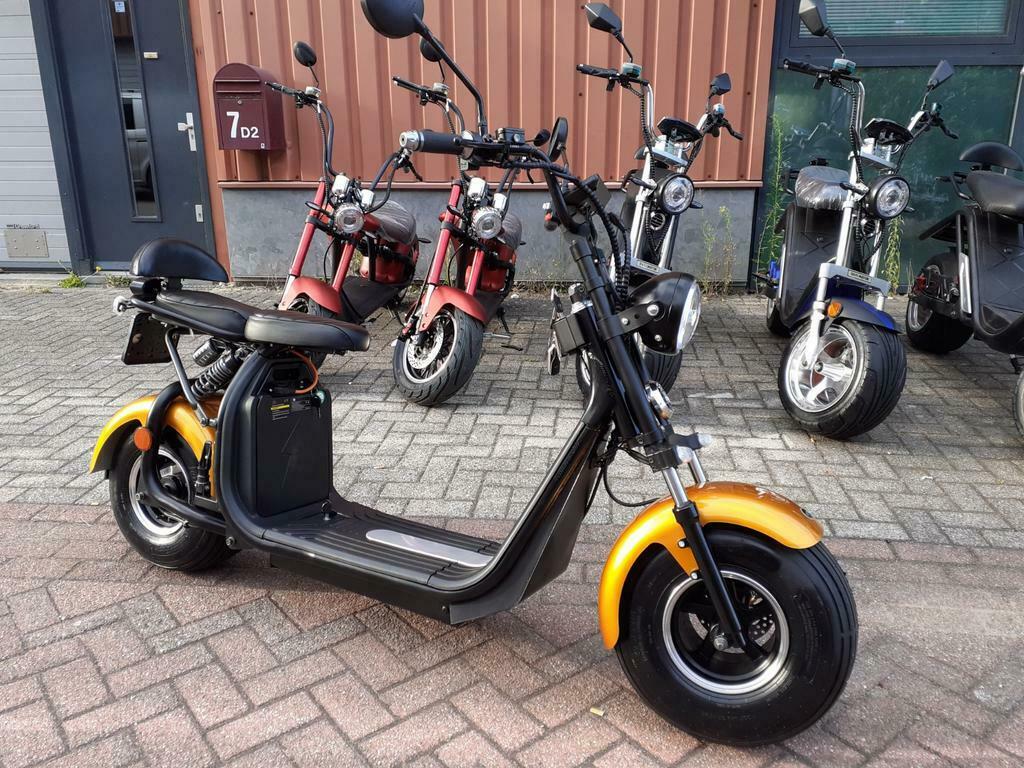 Foto 3 van "ItsEtime " Phat Boy III de Luxe edition electrische scooter
