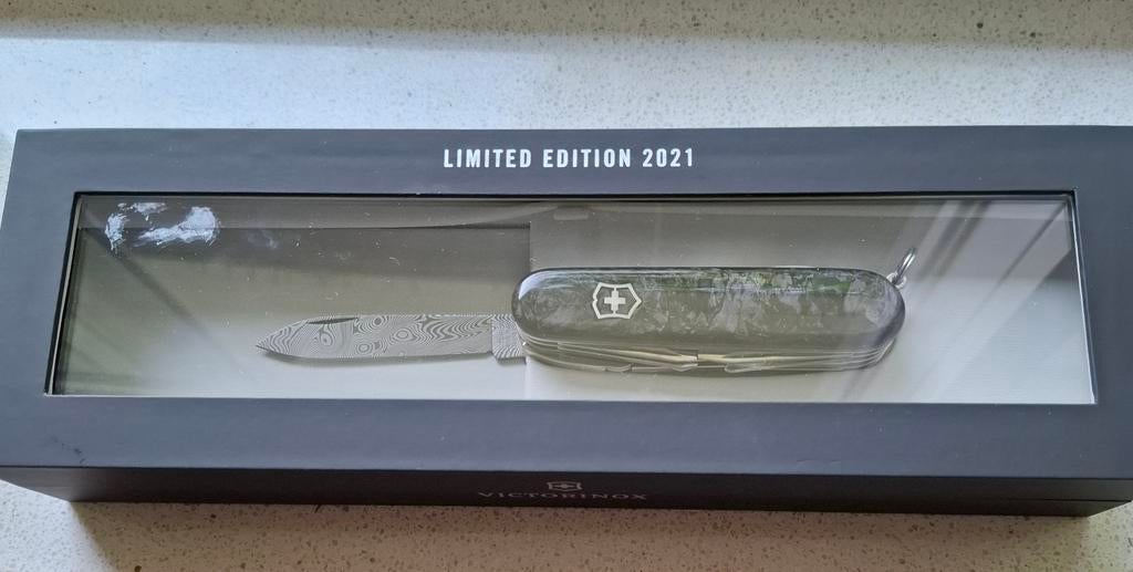 Victorinox swiss champ damast limited edition 2021mes zakmes, Ophalen of Verzenden, Nieuw