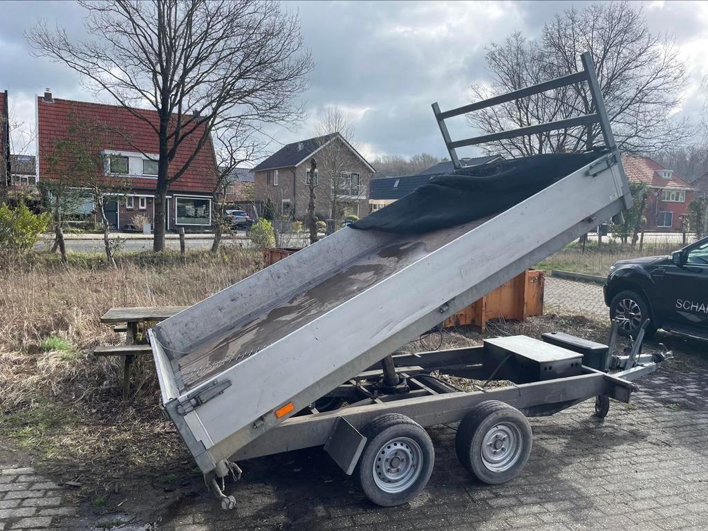 Kiep aanhanger te huur / kieper