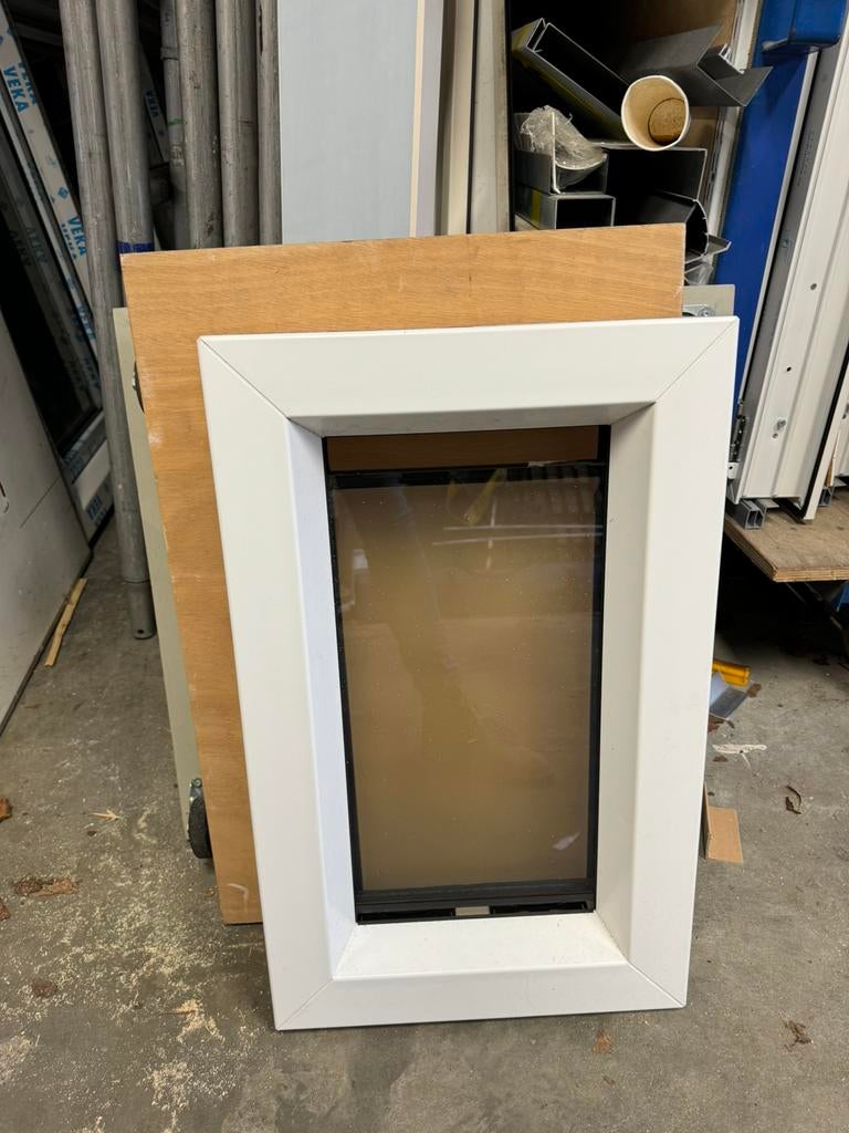 Gayko kunststof kozijnen 430 x 692, Ophalen of Verzenden, Zo goed als nieuw, Kunststof