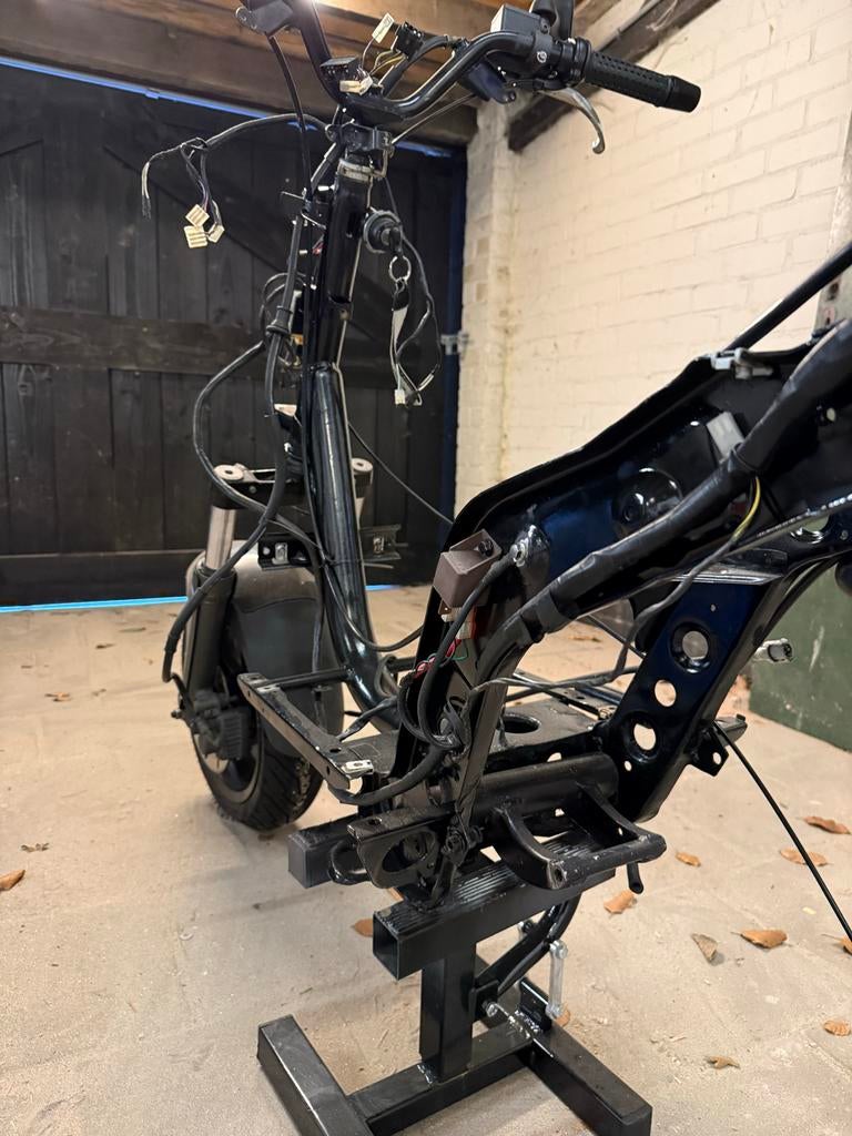 Piaggio zip 50cc 4t snor frame., Ophalen of Verzenden