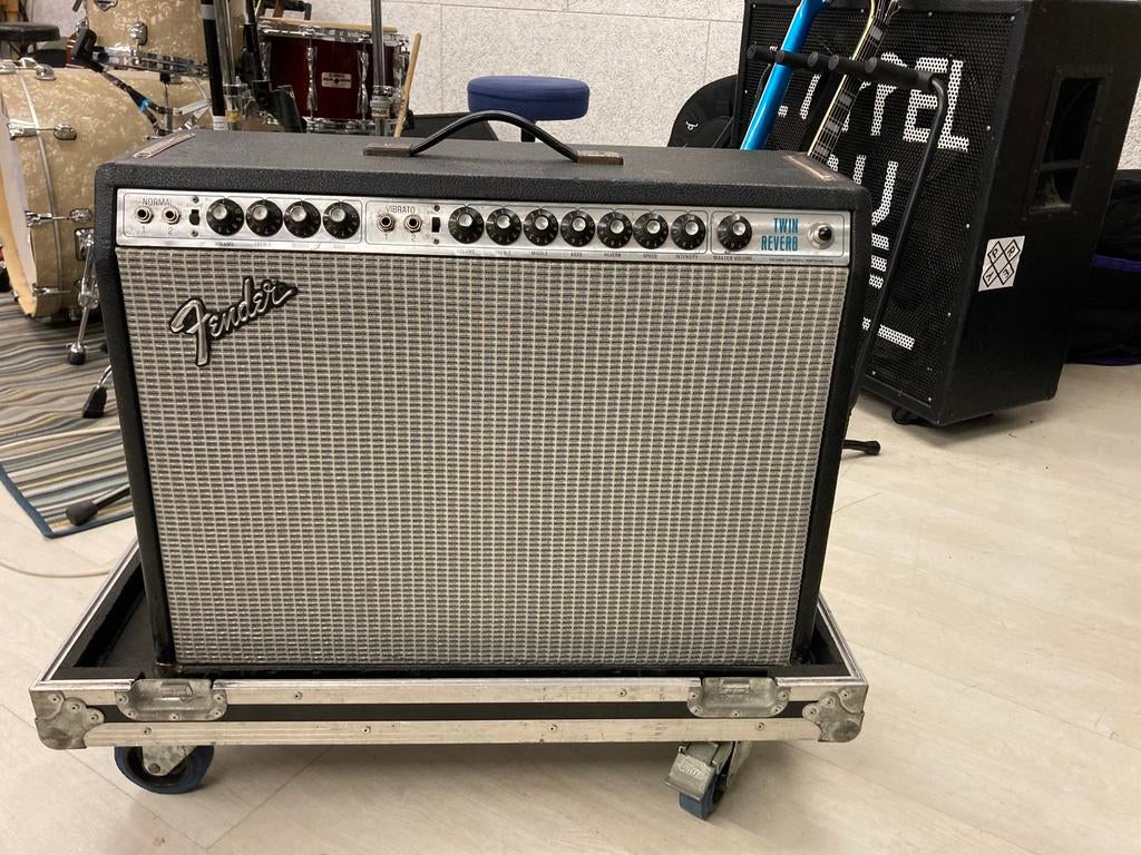fender twin reverb silver face met extra Watt speakers, Muziek en Instrumenten, Ophalen, Gebruikt, Gitaar, 100 watt of meer