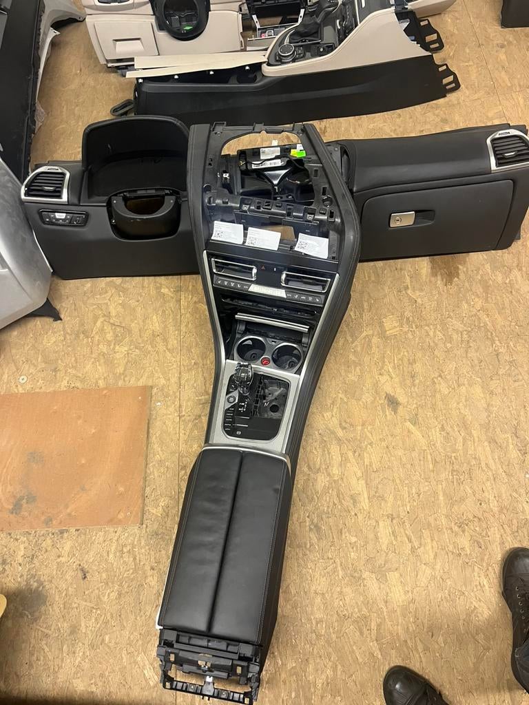 BMW 850i leren dashboard met middenconsole en glazen pook, Auto-onderdelen, Ophalen, BMW