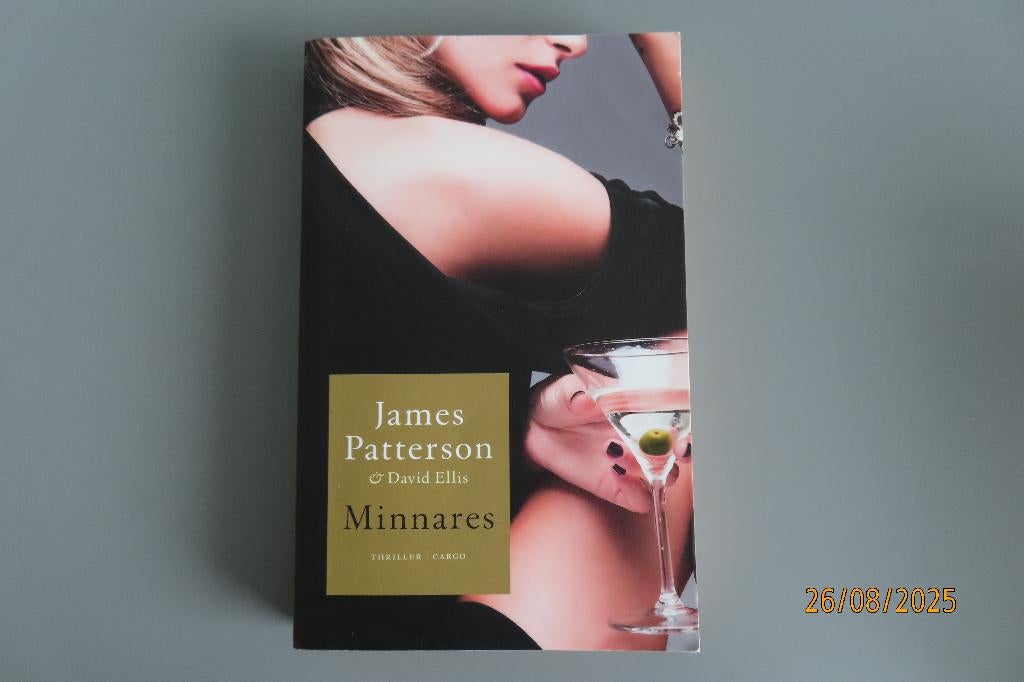 James Patterson - Minnares, Ophalen of Verzenden, Zo goed als nieuw