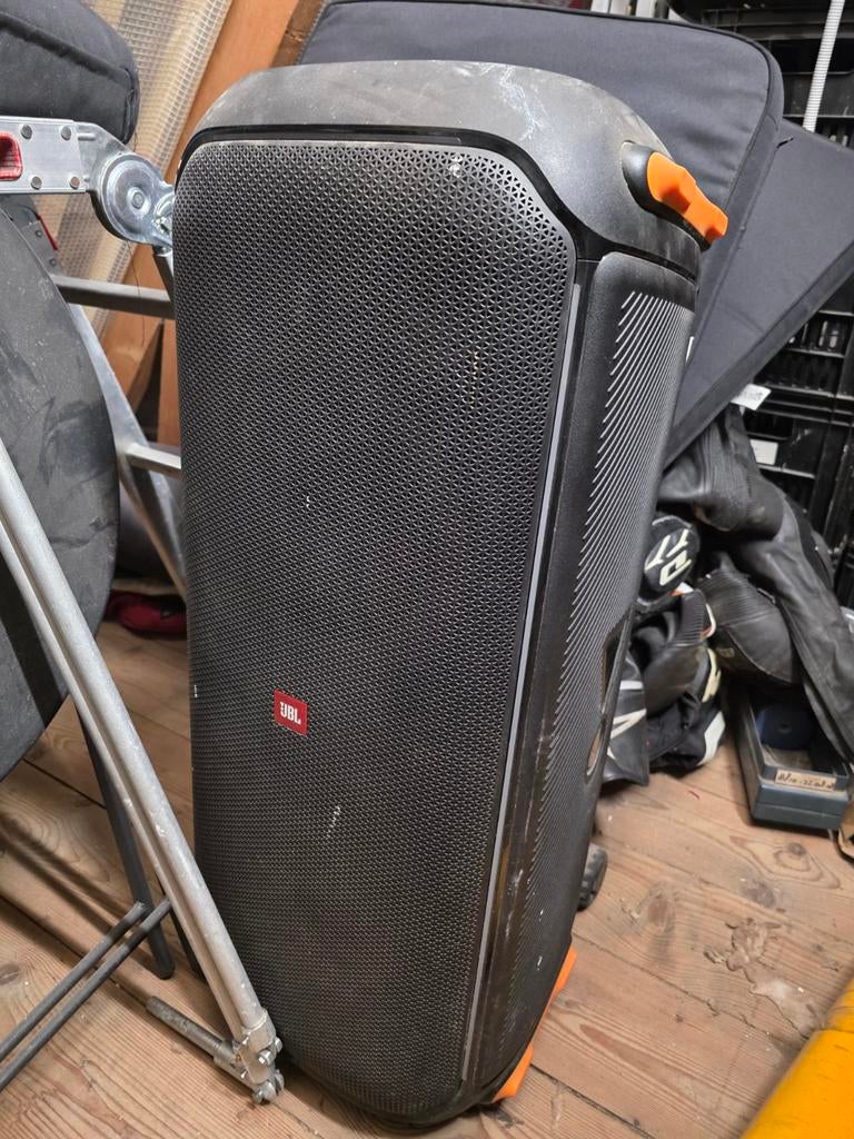 Box speaker JBL PartyBox 710 zgan, Ophalen, Zo goed als nieuw, Luidspreker(s)