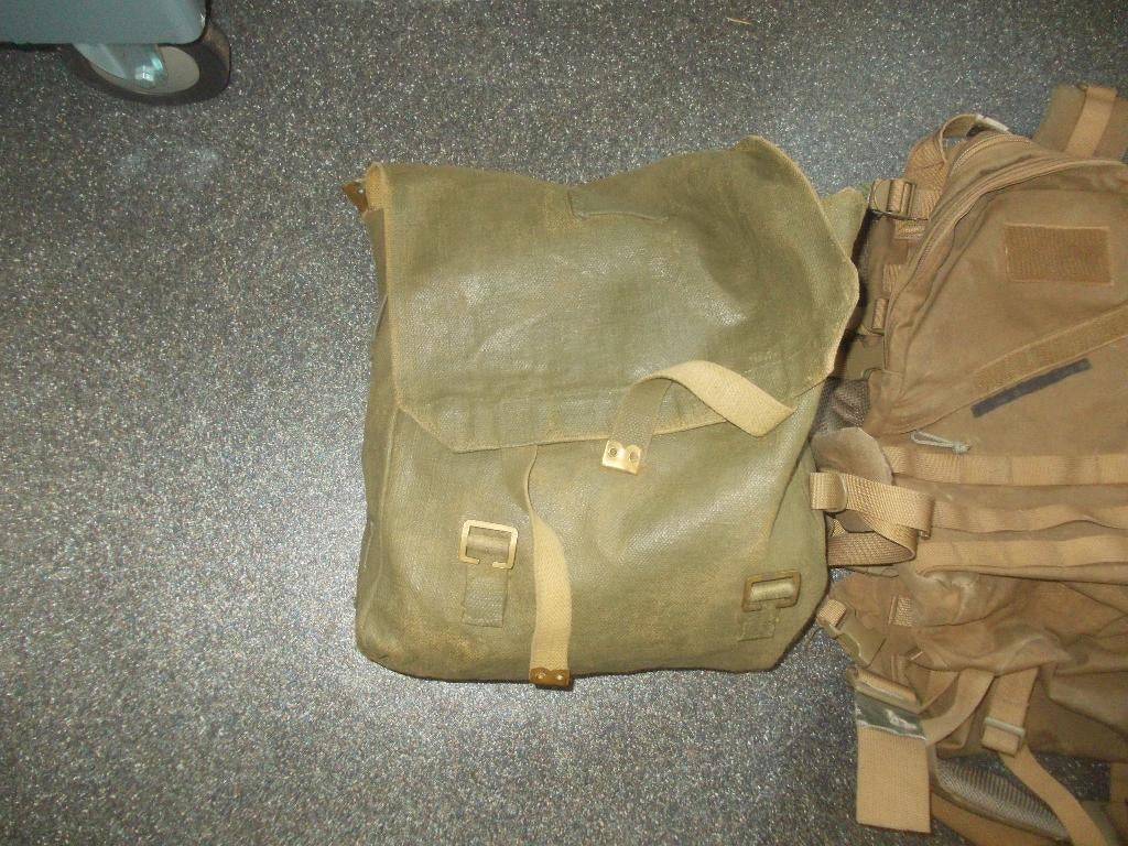 plunjebaal pukkel rugtas, Verzamelen, Militaria | Algemeen, Ophalen of Verzenden, Landmacht, Nederland, Embleem of Badge