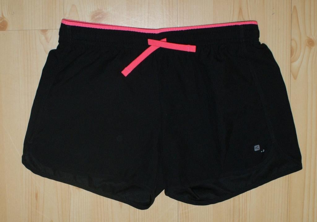 Domyos sportbroekje maat 152 met aantrekkoordje. Van 100%, Jongen of Meisje, Sport- of Zwemkleding, Ophalen of Verzenden, Domyos