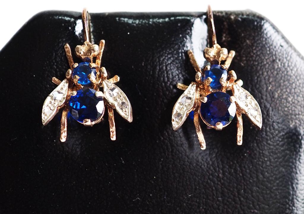 Antieke Engelse oorhangers met insecten, Sieraden, Tassen en Uiterlijk, Antieke sieraden, Ophalen of Verzenden, Goud, Oorbellen