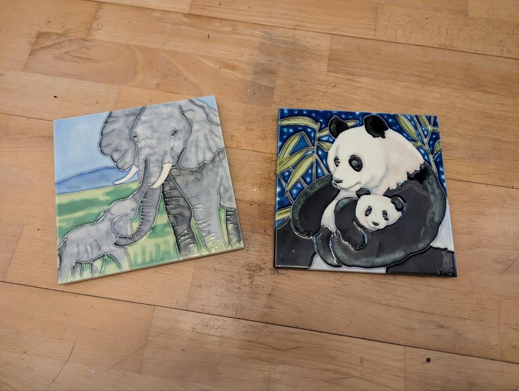 Ceramic wall art elephant and panda, Ophalen of Verzenden, Ceramic, Alexandra.rl.walke@gmail.com, 7315ba