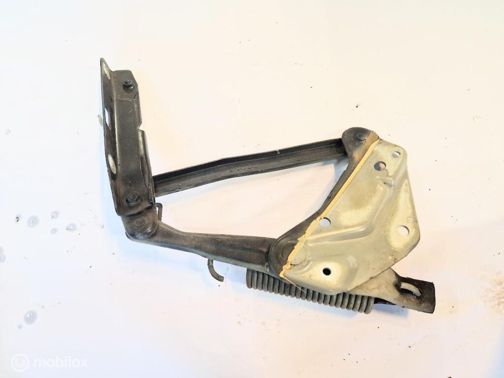 Motorkapscharnier links Volvo V70 I 2.4 ('97-'00) 30716654, Gebruikt, Ophalen of Verzenden, Volvo, Volvo