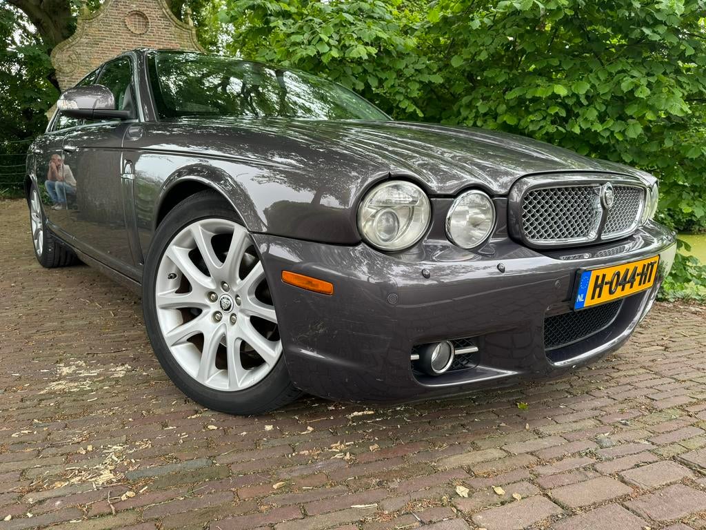 Jaguar XJ 4.2 LWB 2008 Grijs, Auto's, Jaguar, Particulier, XJ, ABS, Airbags, Airconditioning, Alarm, Climate control, Cruise Control