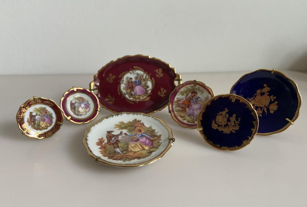 Miniatuur Limoges Schotel Schaal Bord Wit Blauw Rood, Antiek en Kunst, Ophalen of Verzenden