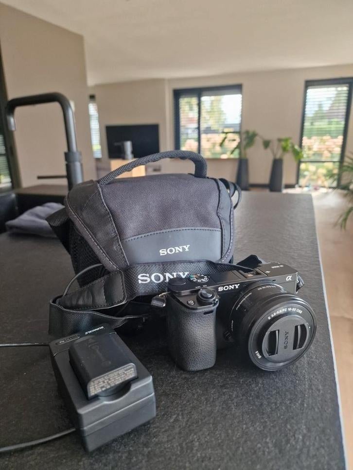 Sony Alpha 6000 + 16-50mm lens, Audio, Tv en Foto, Fotocamera's Digitaal, Zo goed als nieuw, Compact, Sony, Minder dan 4 keer