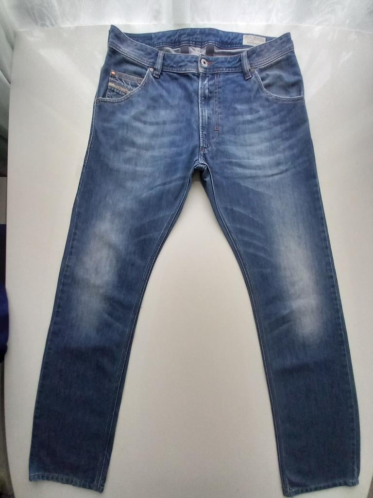 DIESEL KROOLEY JEANS TOPWASHING 0R83P SIZE 30/32, Ophalen of Verzenden