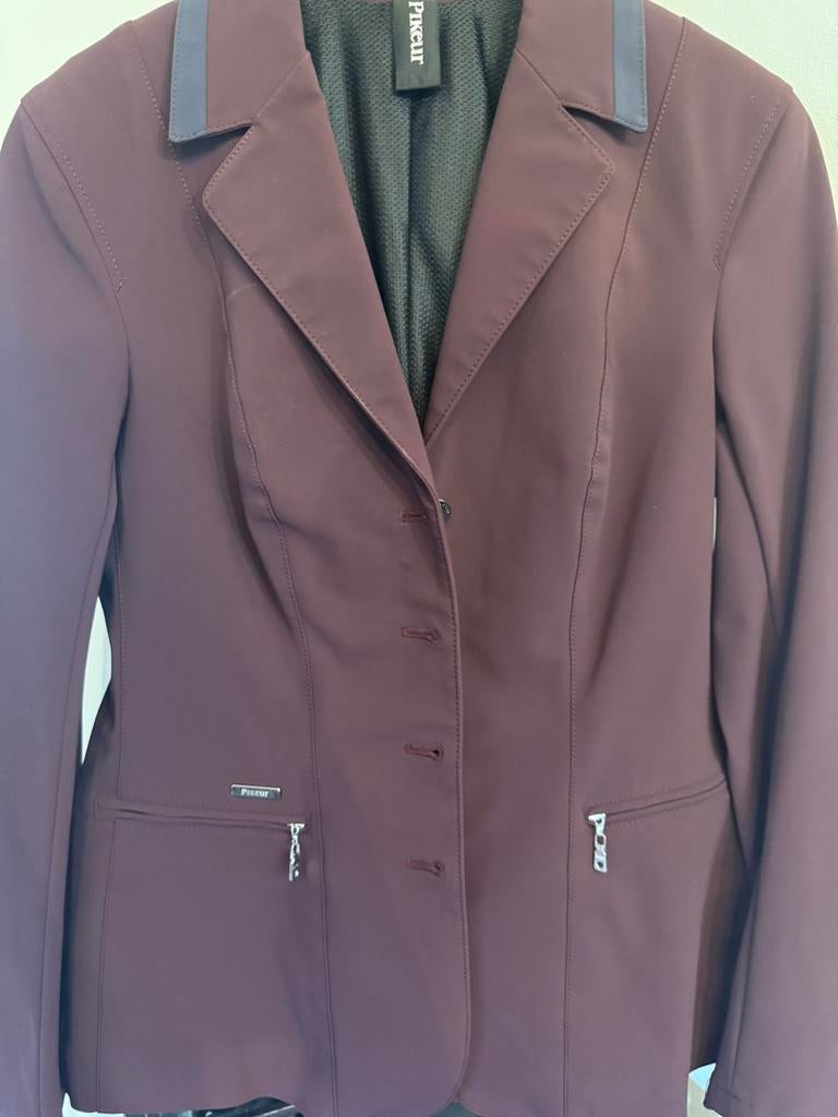 Bordeaux rood pikeur jasje, Ophalen of Verzenden, Zo goed als nieuw, Maat 38/40 (M), Rood