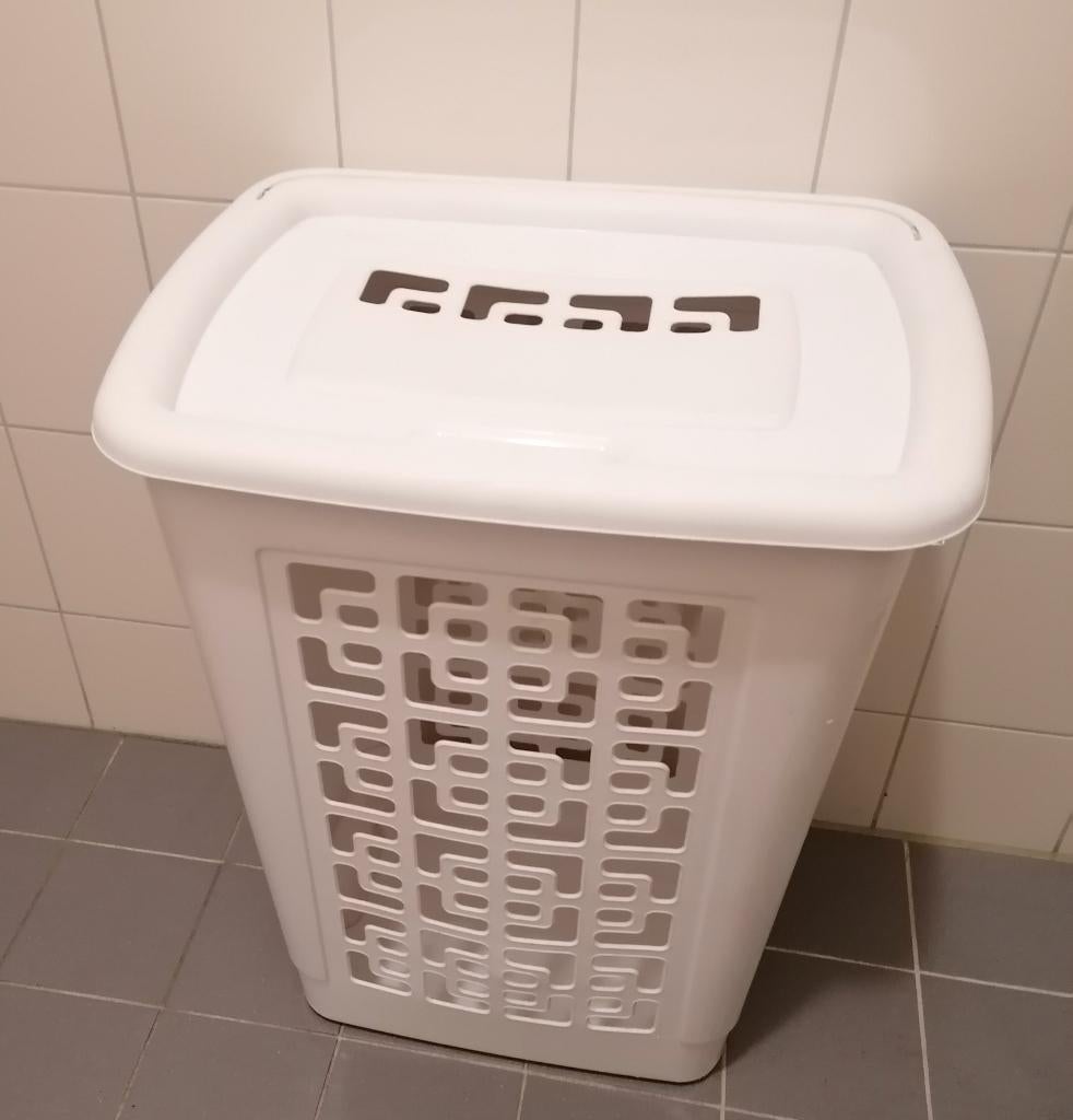Wasmand kunststof wit € 7,50, Kunststof, Gebruikt, Ophalen of Verzenden, Minder dan 10 liter
