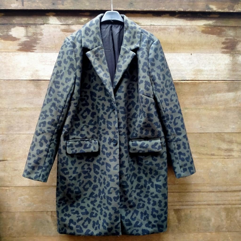 Hema groene luipaardprint mantel jas, Kleding | Dames, Jassen | Winter, Ophalen of Verzenden, Zo goed als nieuw, Groen